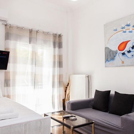 Cozy Apartment Near Stavros Niarchos Park Athens Luaran gambar